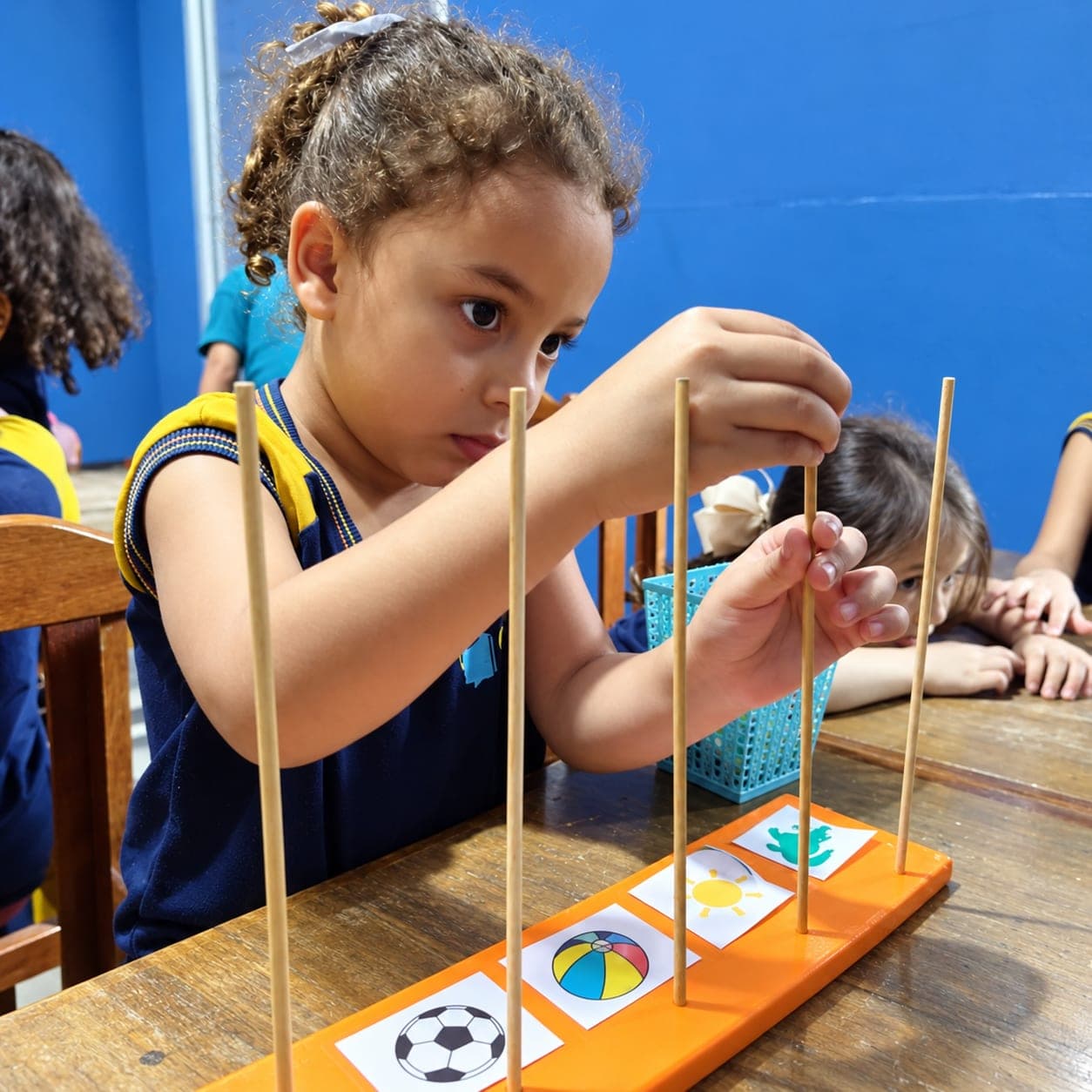Crianças da Eduque Já em atividade pedagógica prática (foto 7)