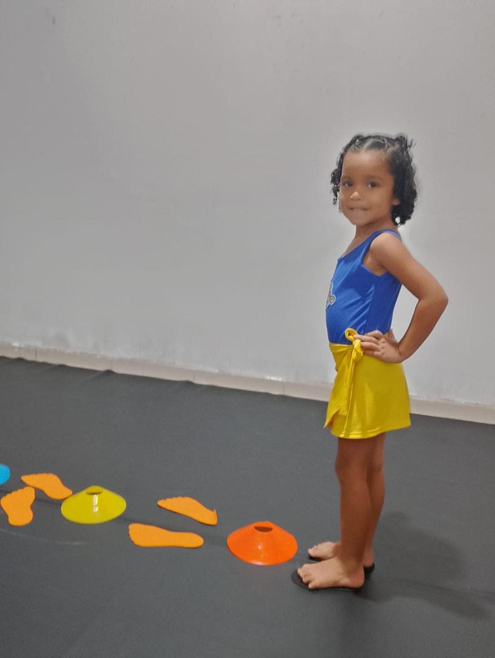 Alunas e alunos da Eduque Já em aula de Ballet (foto 2)