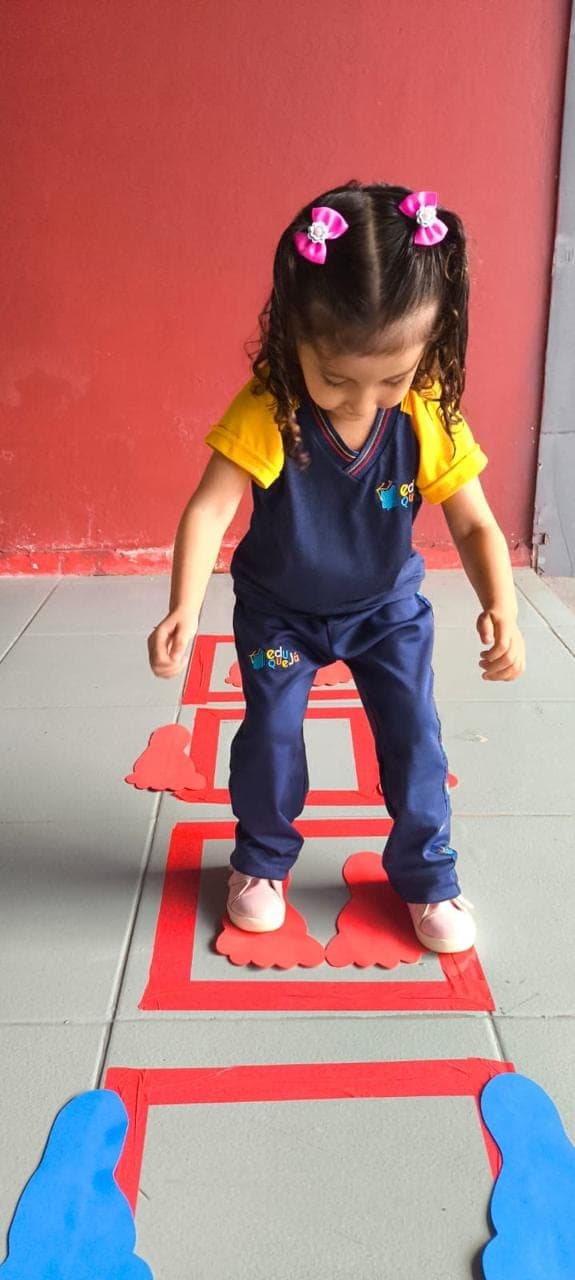 Crianças do Infantil 2 participando de atividades pedagógicas na Eduque Já (foto 7)
