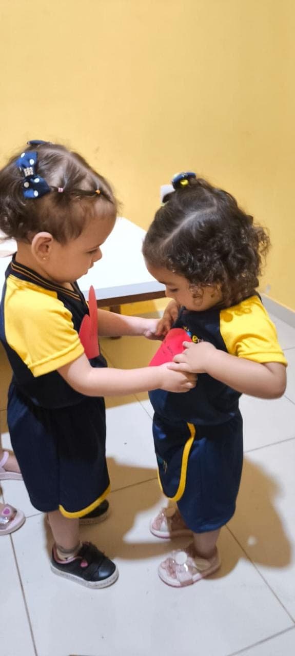 Crianças do Infantil 2 participando de atividades pedagógicas na Eduque Já (foto 10)
