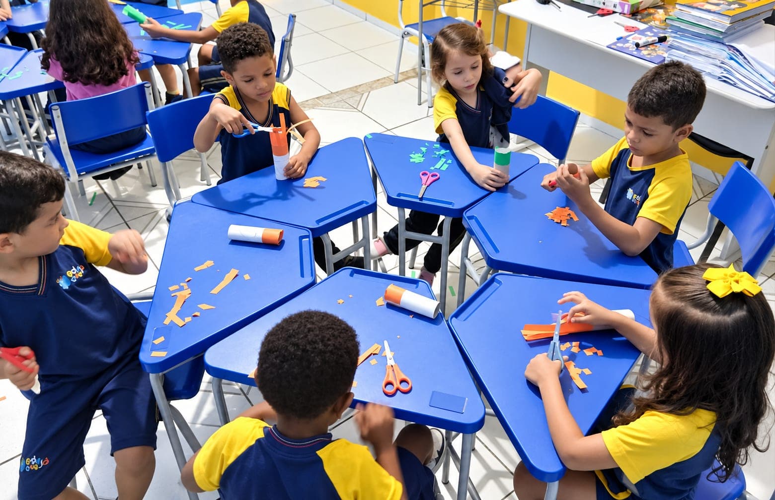 Crianças do Infantil 4 participando de atividades pedagógicas na Eduque Já (foto 19)